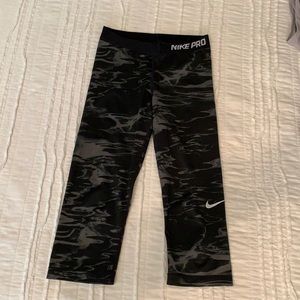 Nike cropped leggings